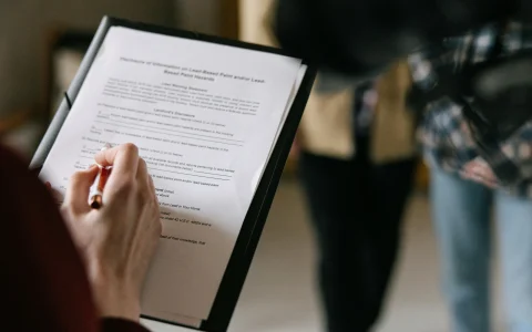 pexels-ivan-samkov-8962683